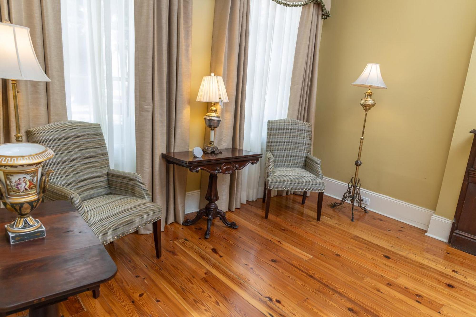 Lamothe House Hotel A French Quarter Guest Houses Property Новий Орлеан Екстер'єр фото