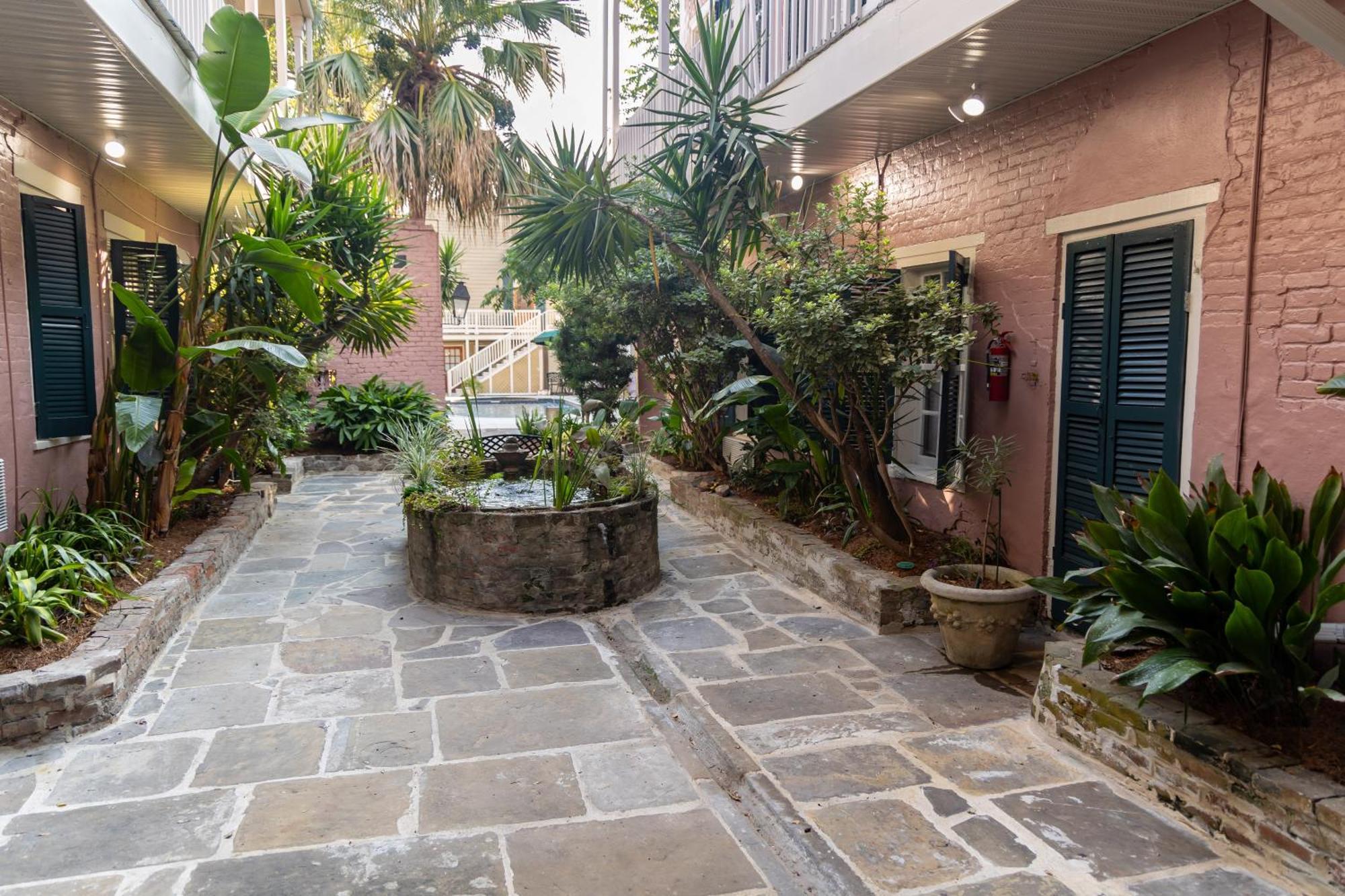Lamothe House Hotel A French Quarter Guest Houses Property Новий Орлеан Екстер'єр фото
