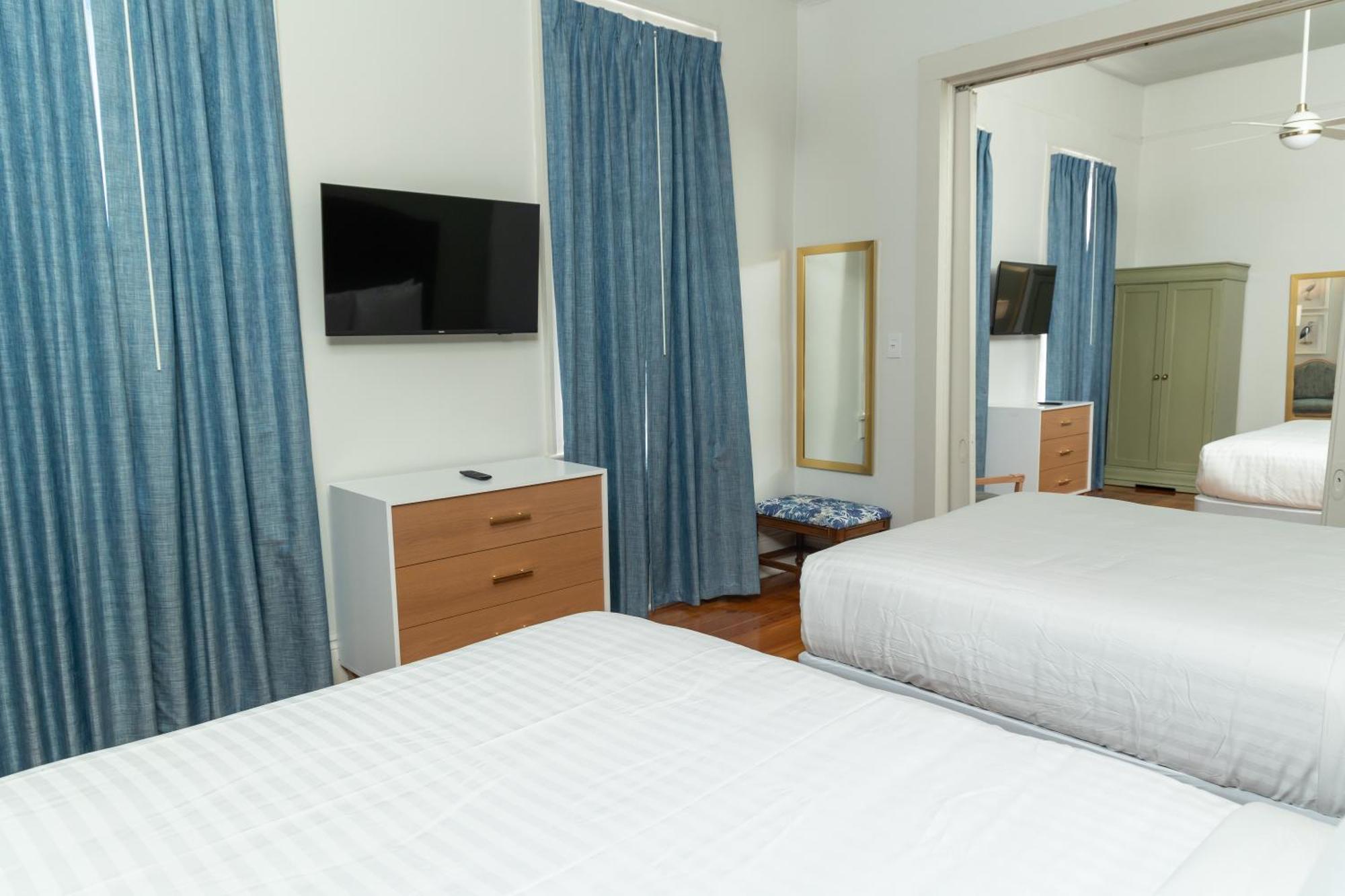 Lamothe House Hotel A French Quarter Guest Houses Property Новий Орлеан Екстер'єр фото