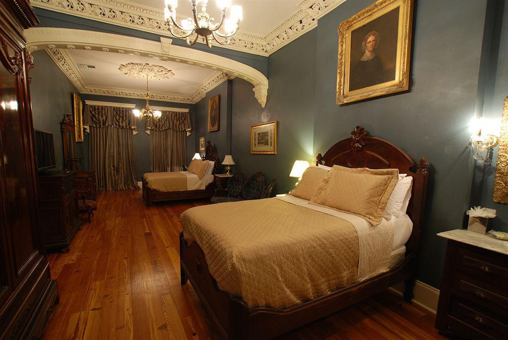 Lamothe House Hotel A French Quarter Guest Houses Property Новий Орлеан Екстер'єр фото