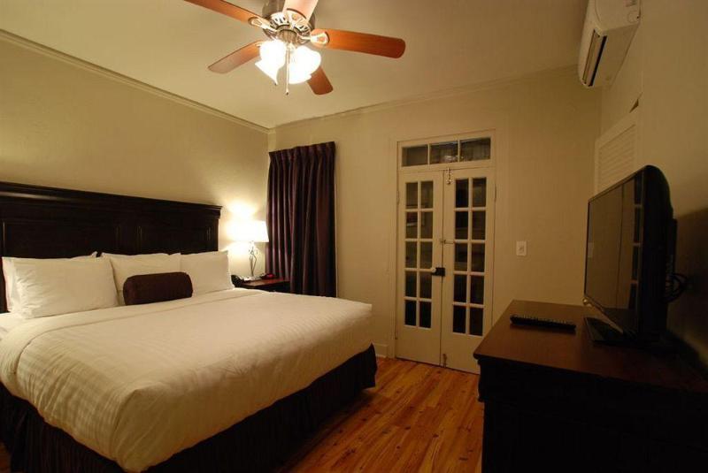 Lamothe House Hotel A French Quarter Guest Houses Property Новий Орлеан Екстер'єр фото