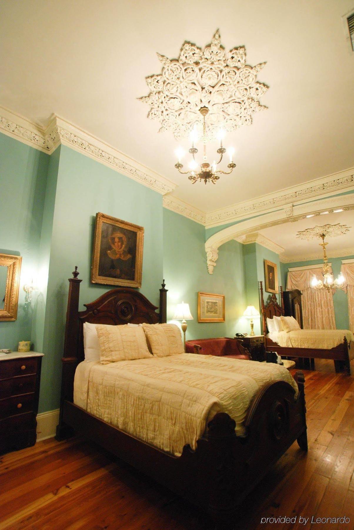 Lamothe House Hotel A French Quarter Guest Houses Property Новий Орлеан Екстер'єр фото
